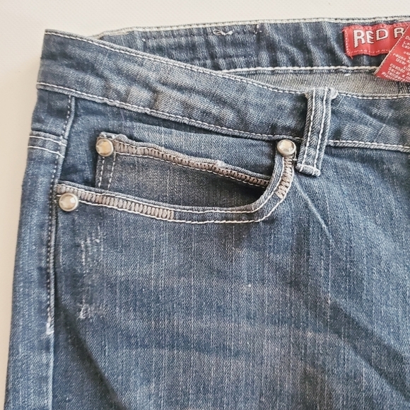7240 * Red Rivet Embellished Pockets Dark Wash Denim Flare Jeans Size 13 - Picture 5 of 11